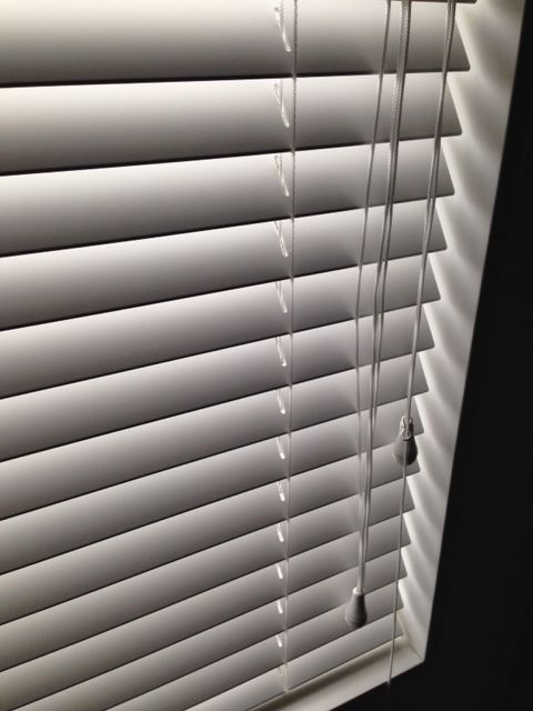 Stellar Tian Luxury PVC Venetian Faux Wood Blinds Louver Window Shutters for Window Motorized Wooden Venetian Blind Cordless Venetian Curtain